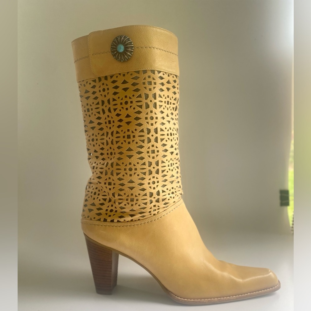 Stuart Weitzman tan heeled boots. Worn once. Size 10 M
